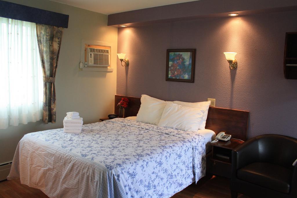 Au Doc Motel Repentigny Rom bilde